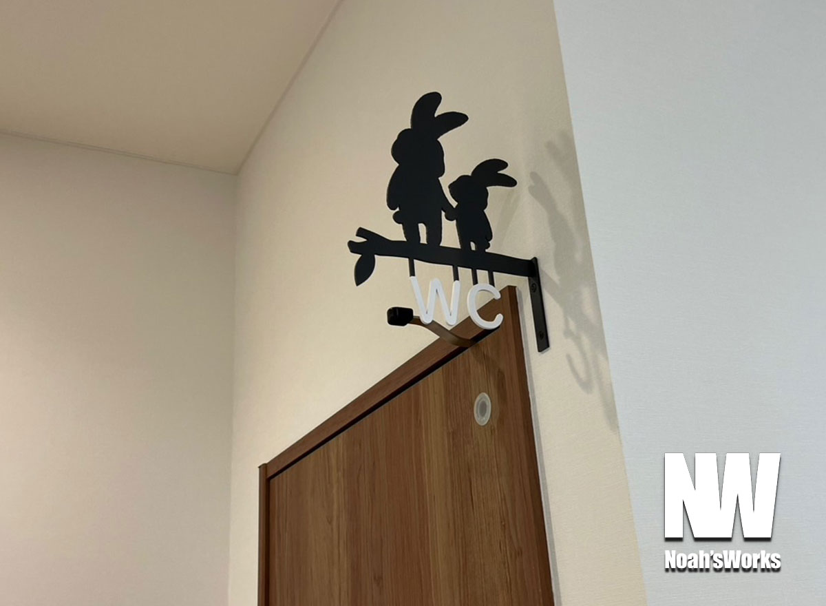 医院・サロン・オフィス別｜空間に合わせたピクトサイン素材と仕上げの選び方