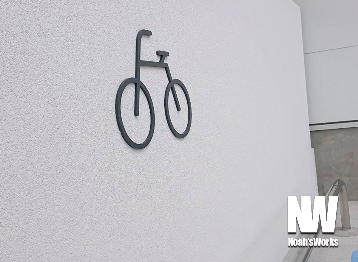 医院・サロン・オフィス別｜空間に合わせたピクトサイン素材と仕上げの選び方